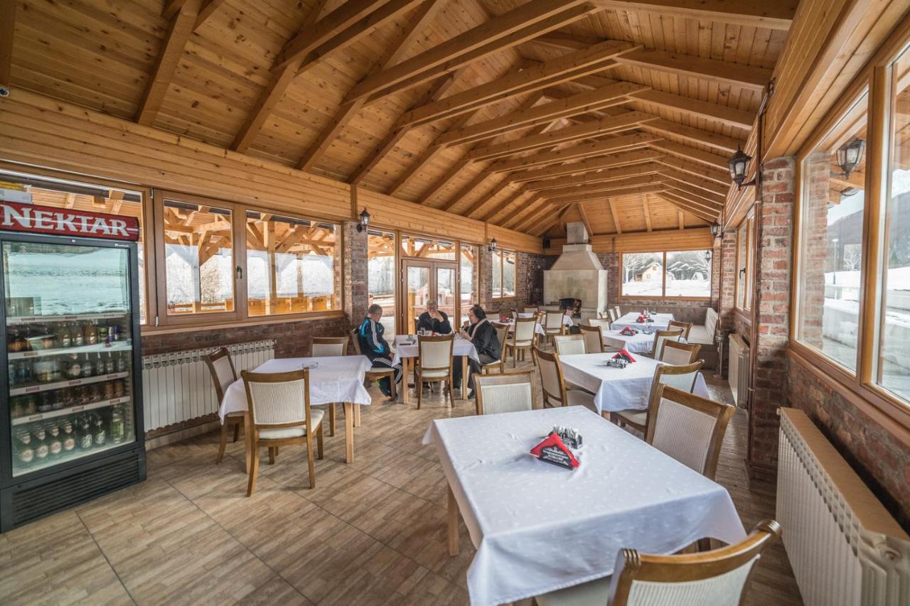 Vila "Maglic" Tjentiste Eksteriør billede